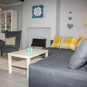  Holiday home Sunny United Kingdom